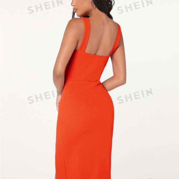 evoluSHEIN Slit Knee-Length Bodycon Dress - Picture 2 of 5